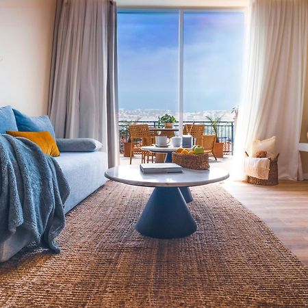Отель Wellclub - Wellness Family Experience - Seaview Пафос Экстерьер фото